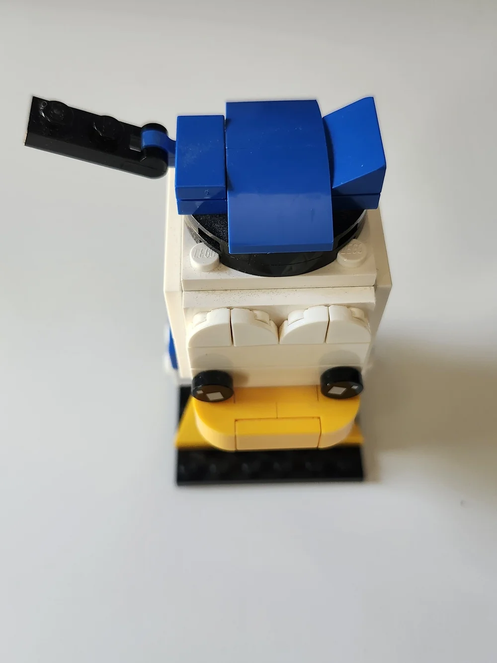 LEGO BRICKHEADZ: Donald Duck (40377) Complete, Retired, No Box, No Instructions